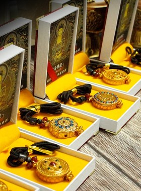 尼泊尔工艺嘎乌盒吊坠藏传佛珠饰品佛心咒彩绘用品随身佛盒
