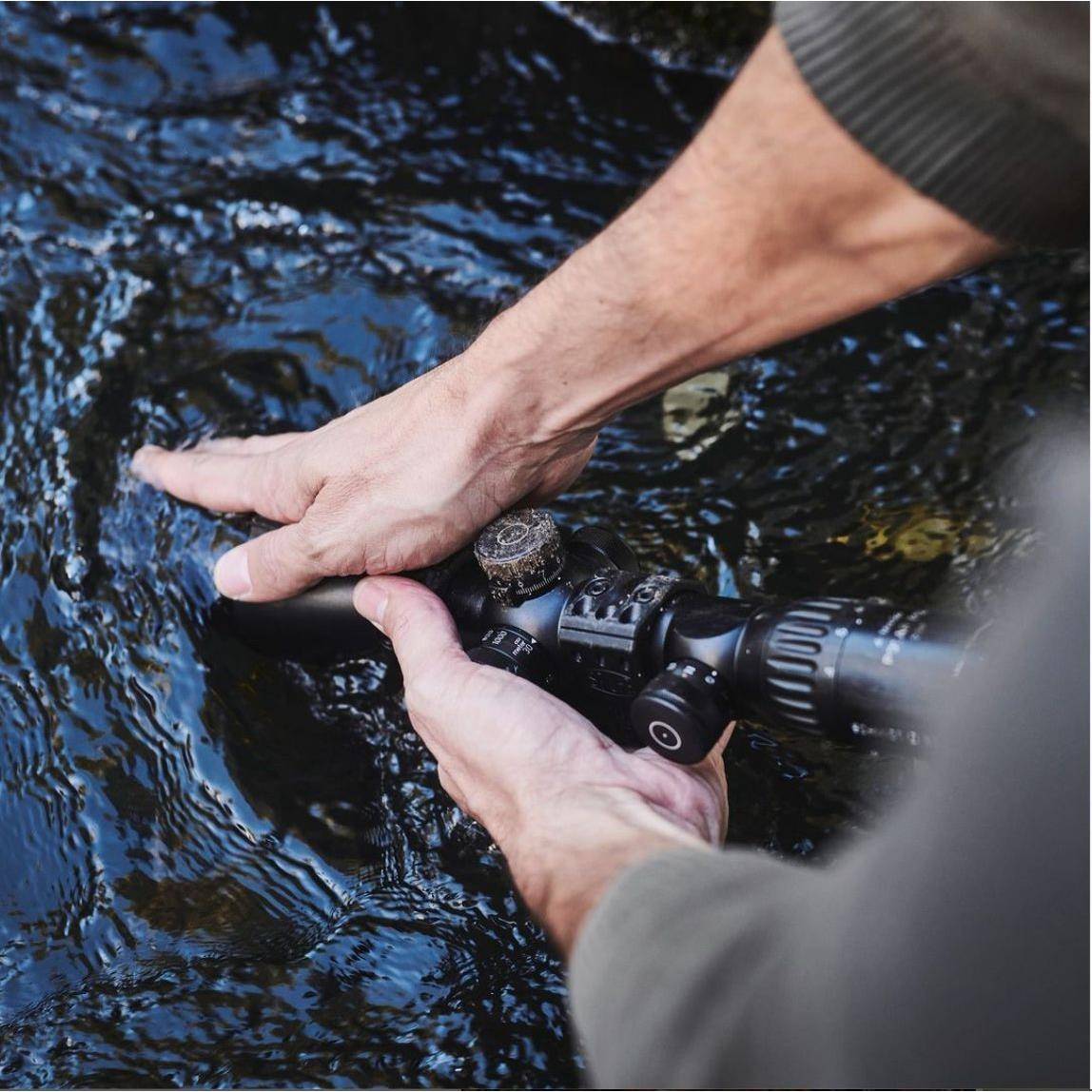 跨境亚马逊瞄准镜套潜水料户外战术射击防尘防水防刮光学镜头保护