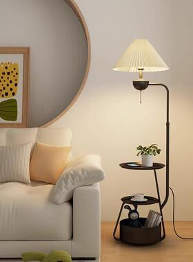 2发025907年新款落地灯客厅沙边几旁装饰摆件复古卧室床柜一体头