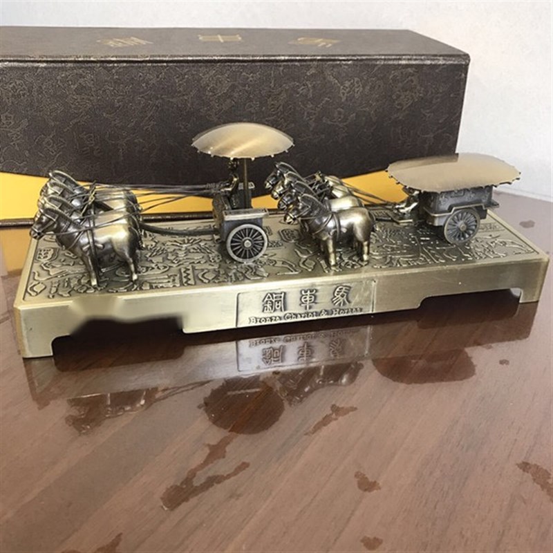 兵马俑铜车马摆件西安特色旅游纪念品金I属马车中国特色礼品送老