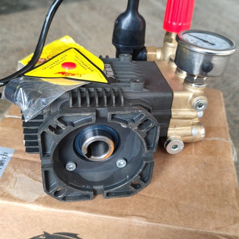 超高压洗机泵头机头洗车机铜泵头总成黑猫飞驰泵头陶瓷柱塞泵头