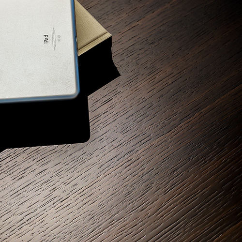 意式实木电脑桌书桌一体现代小户型卧室写字台家用办公桌