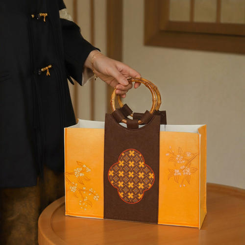 2026新款中秋伴手礼盒企业员工礼品盒流心蛋黄酥6粒8粒装月饼礼盒