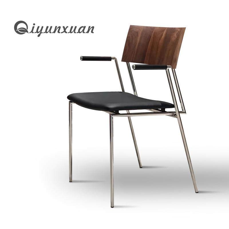 意式极简真皮椅子家用现代简约不锈钢凳子北欧实木中古风靠背餐椅