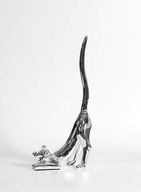 网红潮玩电镀银色翘尾巴猫摆件现代简约客厅电视柜儿童房软装饰品