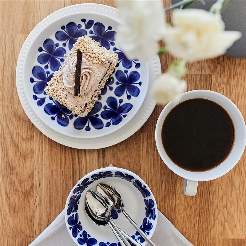 现货瑞典Rorstrand蓝蝴蝶餐具陶瓷马克杯西餐盘子家用轻奢高级感