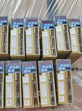 伺服驱动器。MSD023A1XXV。 实物拍摄。壳子都是