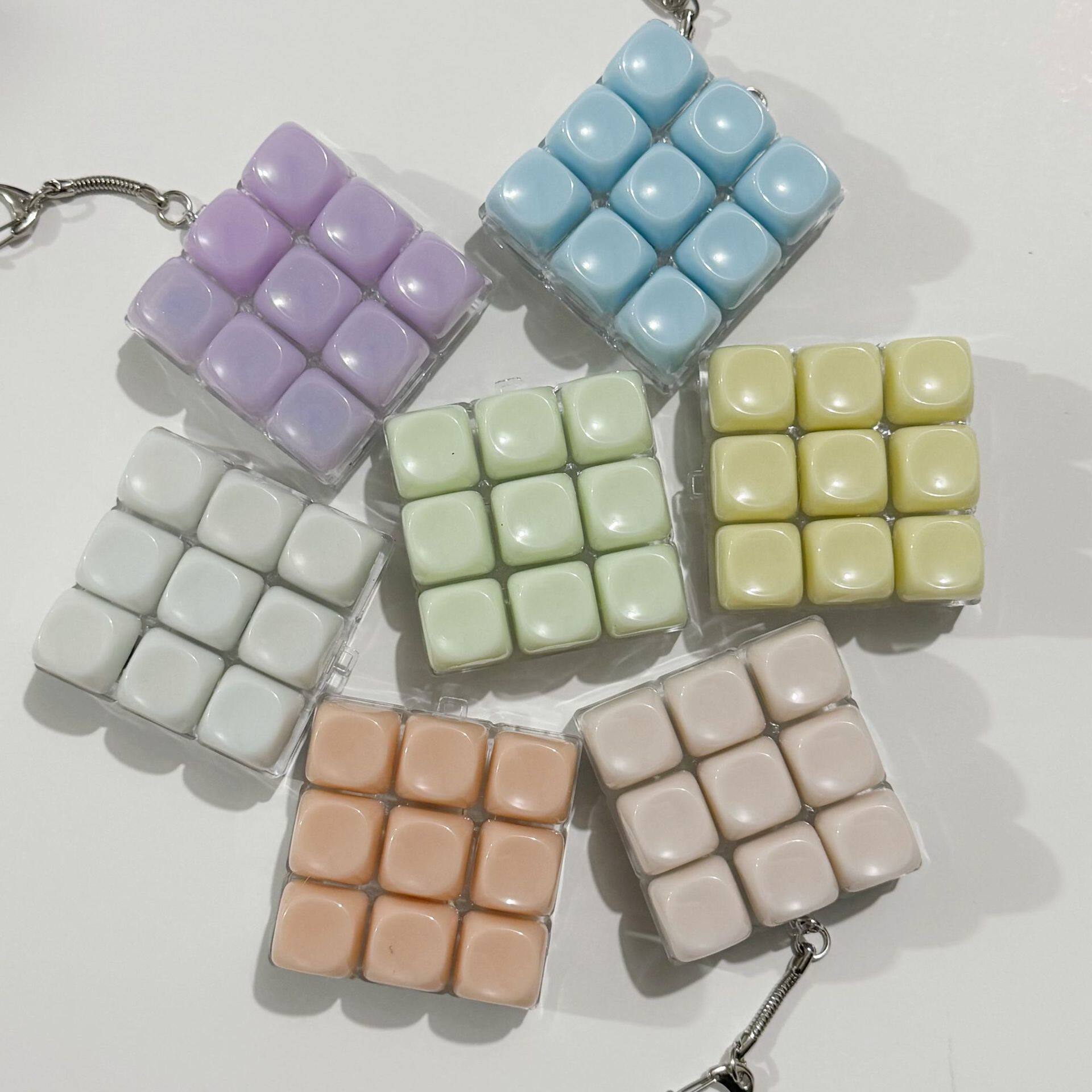 圆润软糖pc透明按键减压玩具书包挂件办公室手指小玩具机械键盘