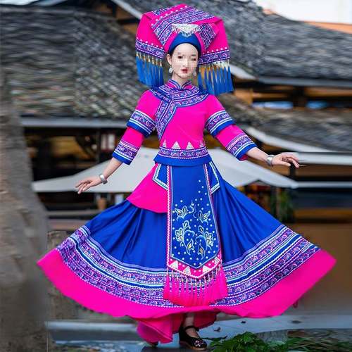 广西壮族服装成人三月三少数民族舞蹈服男女盛装壮锦刺绣演出长裙