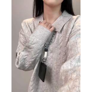 韩系ootd穿搭外套慵懒高级感针织衫 浅灰色麻花v领毛衣男款 秋冬季
