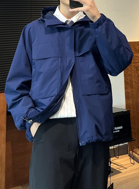 深蓝色户外软壳冲锋衣男春秋季机能风连帽工装夹克美式三防登山服