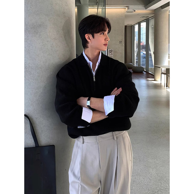 韩系高级感半拉链毛衣男生穿搭