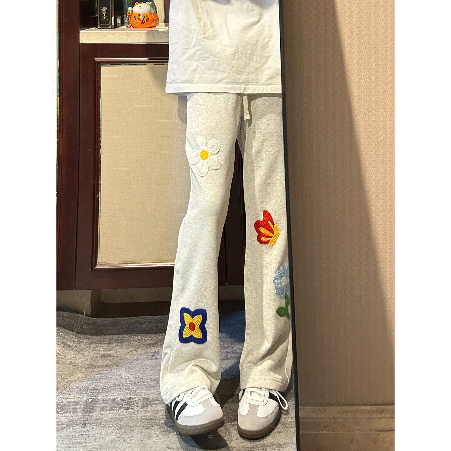 白花灰刺绣微喇卫裤男女秋冬cleanfit美式高街显瘦加绒弯刀运动裤,男装,卫裤,淘宝优惠券,粉丝福利购,淘宝优惠卷