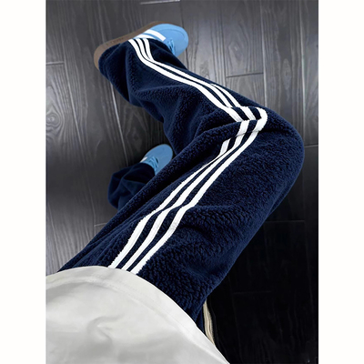 藏青色羊羔绒三条杠运动卫裤男