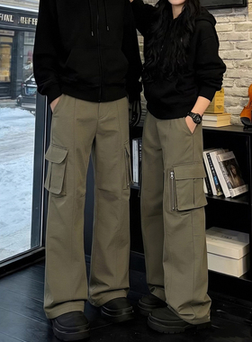 军绿色复古微喇工装裤男款春季美式多口袋弯刀裤子高街直筒阔腿裤
