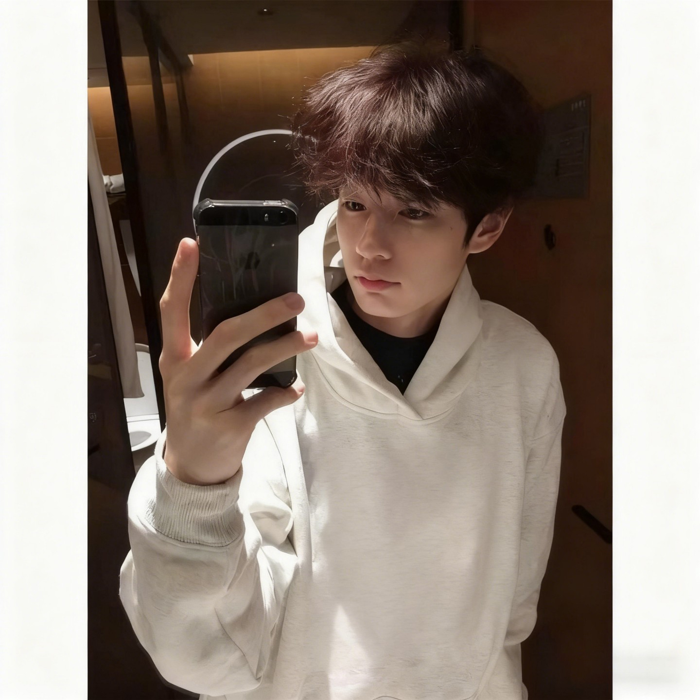 白花灰加绒卫衣青少年男生穿搭