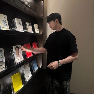 王嘉尔同款黑色t恤男夏季高克重磅硬挺短袖痞帅正肩小领口半截袖