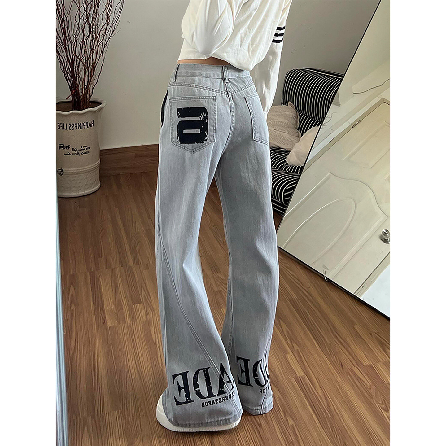 美式字母刺绣微喇牛仔裤男女冬季高个子显腿长裤子窄版修身弯刀裤,男装,牛仔裤,淘宝优惠券,粉丝福利购,淘宝优惠卷