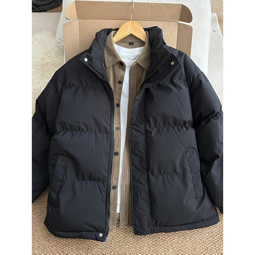 黑色短款轻薄白鸭绒男款羽绒服