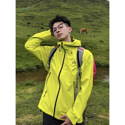 荧光绿硬壳冲锋衣外套男款秋季