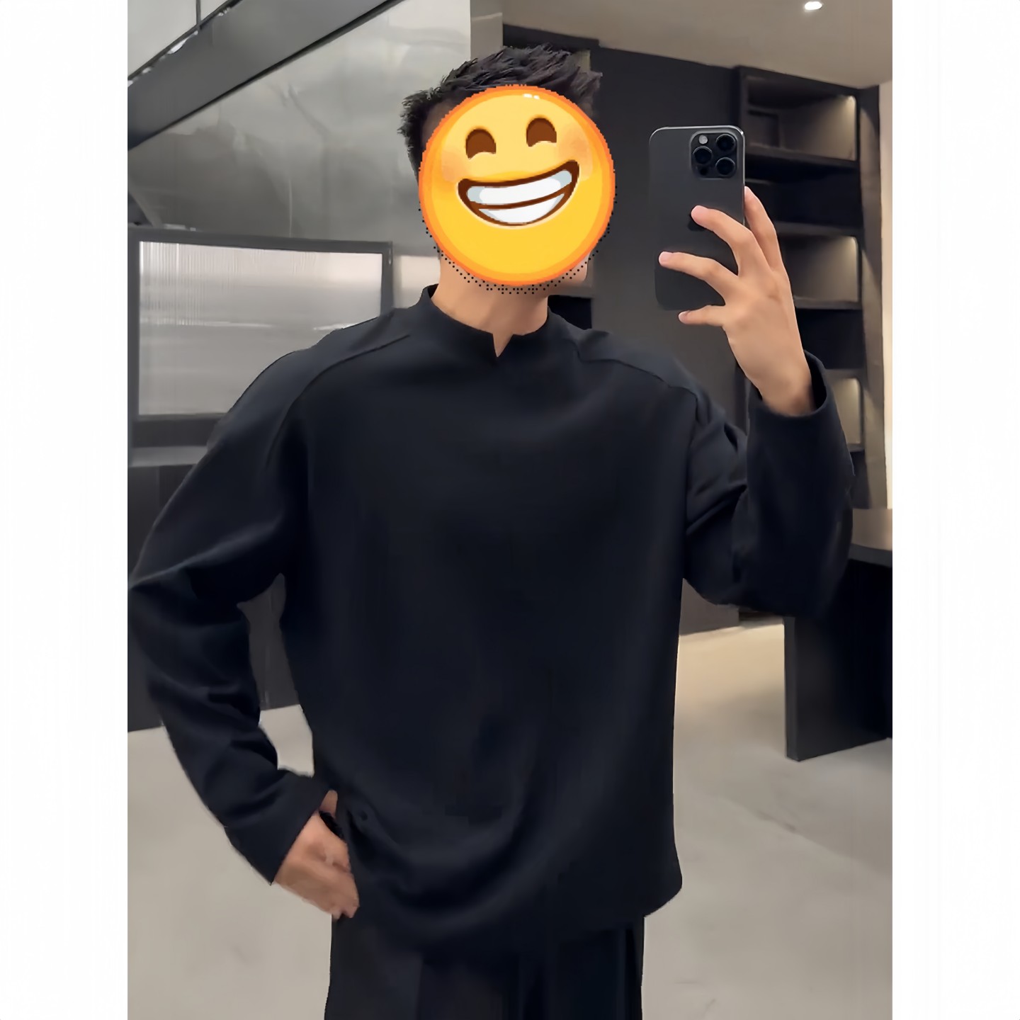 黑色双面德绒小v领打底衫可外穿