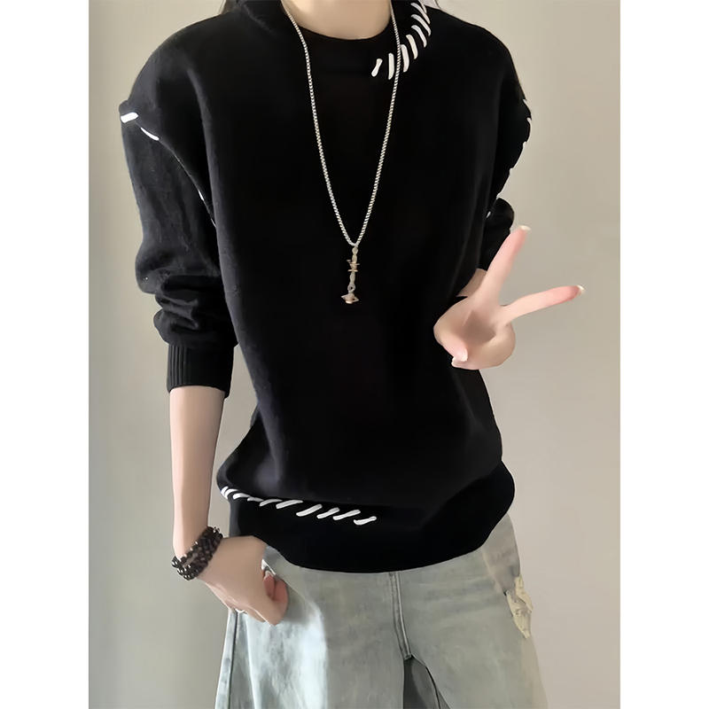 黑色手缝线圆领毛衣男款冬季