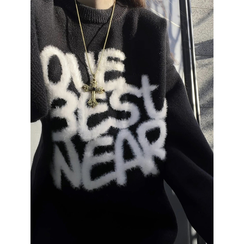 黑色卡通趣味字母毛衣男冬季