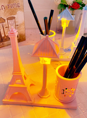 1067创意学生礼品仿古铁塔笔筒摆件学生礼品白色沙漏礼物桌面摆件