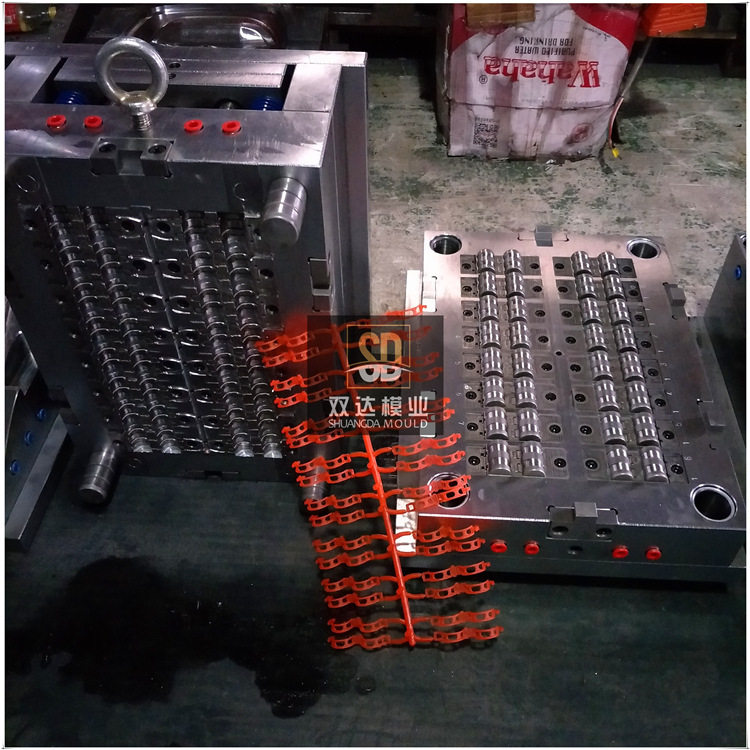 塑料拉钩模具 塑料卡扣模具 塑料注塑件模具 双达模具制造