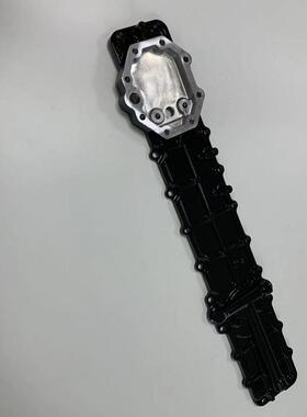 三一SY245挖掘机机油散热器边盖60214441 原厂D06FRC发动机配件