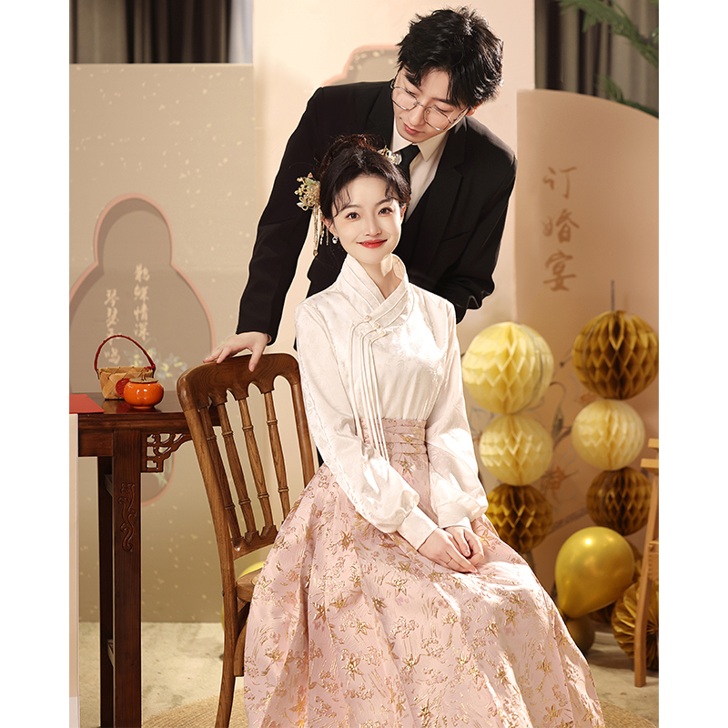 速发马中式订婚新面裙套装平时可敬衣服穿酒服汉服婚服领证登记小