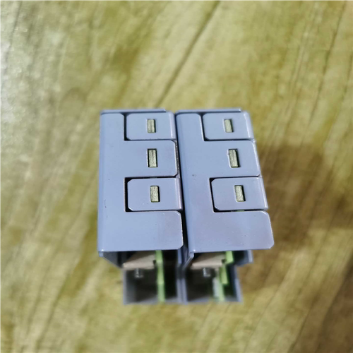 贝加莱PLC模块DO135，二手拆机现货，7DO135.70~议价