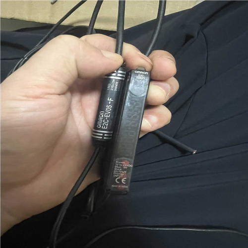 议~欧姆龙放大器E2C-EDA21,感应器头子E2C-EV05-