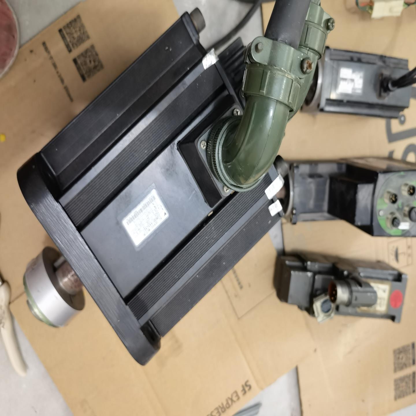安川电机SGMGH-44ACA61   SGMGH-09AC(崽崽配件）