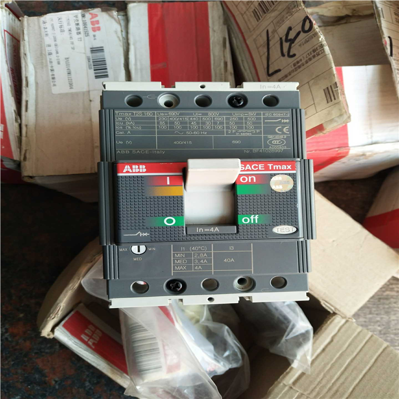 询价ABB T2S160.只有4A，正品意大利进囗货.原装未用过