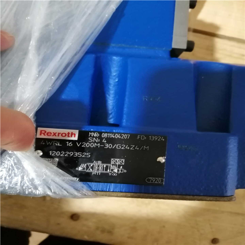 （仔仔配件）0811404207  4WRL 16 V200M-3X/G