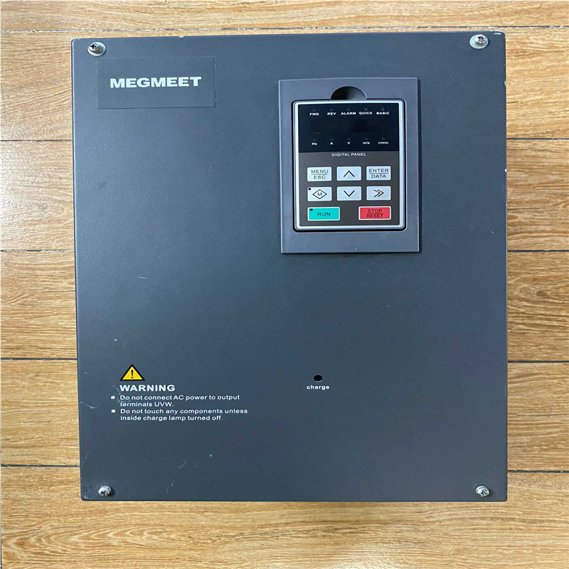 麦格米特变频器型号MV200G-4T22实物图拍摄成色（基数电子）