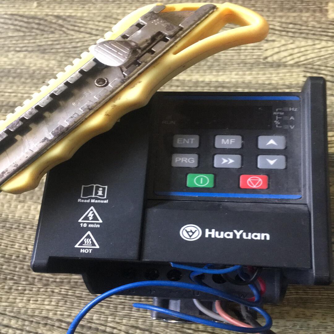 华远HUAYUAN15KW变频器M1-2S0015-B议价