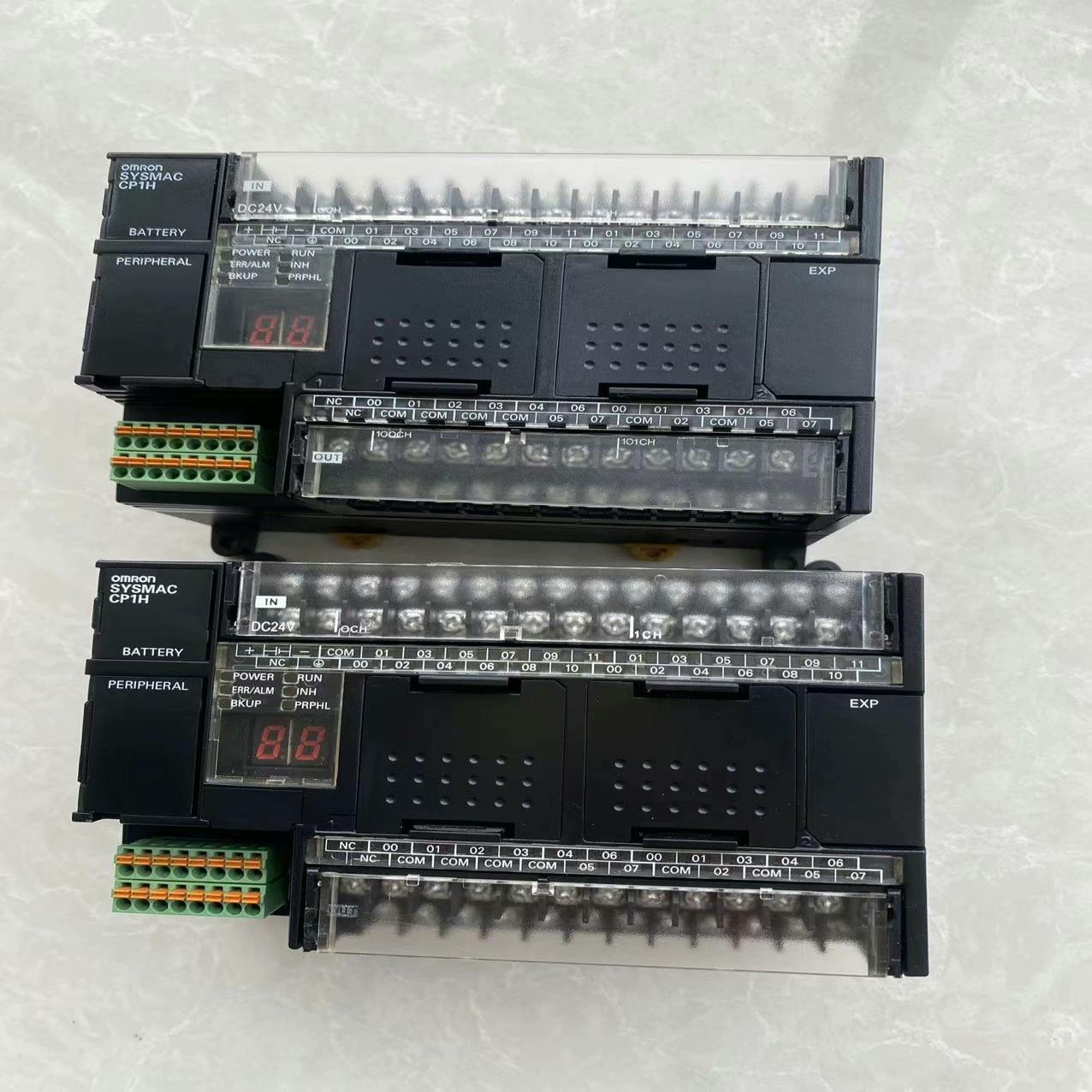 询价~PLC，CP1H-XA40DT-D，成色如图，功能