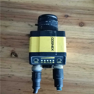 康耐视COGNEX固定式读码器DM302X  议价  800（憨憨电子）