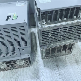 庫(kù)存?zhèn)浼?CR55K4 三菱驅(qū)動(dòng)器55KW 崽崽配件 有氧