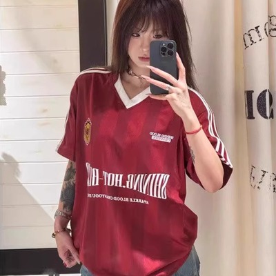 美式球衣风V领条纹短袖冰丝T恤女