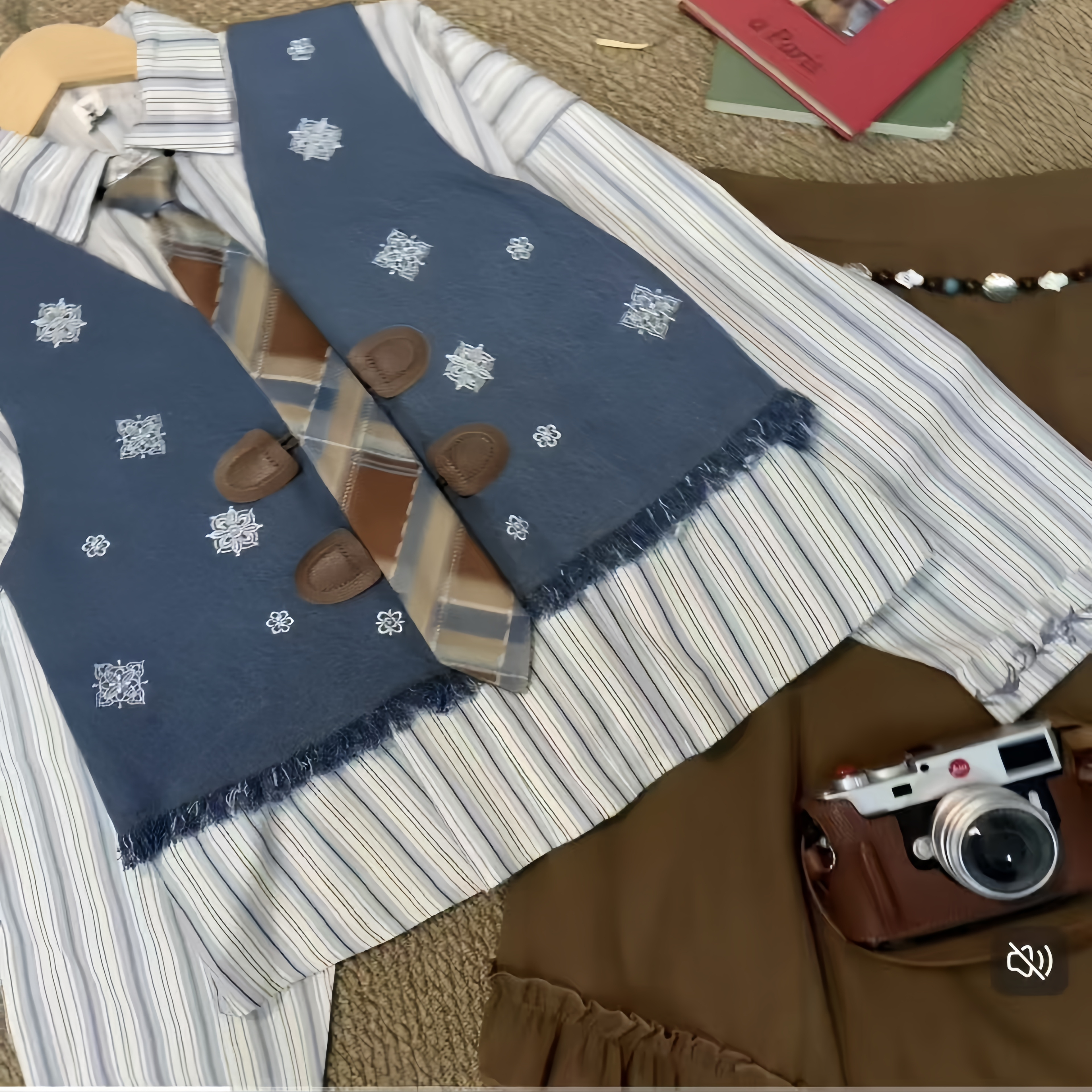 202季新款高级感复古条纹三件套