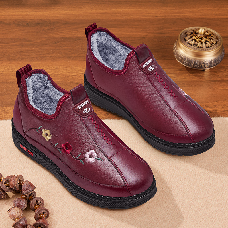 老北京布鞋女冬季防水防滑棉鞋
