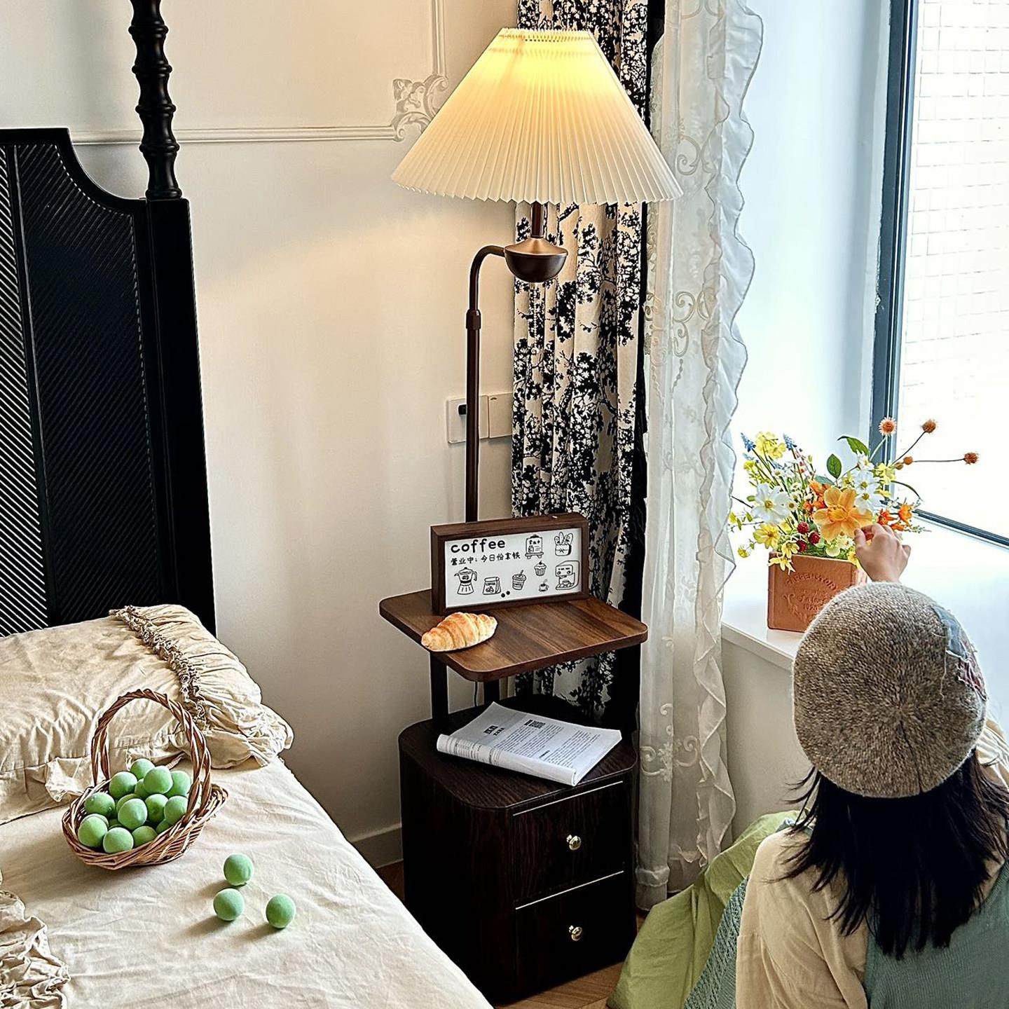 中古落地架灯客厅置物一体卧室头柜风带99灯立式无线充床电台灯一