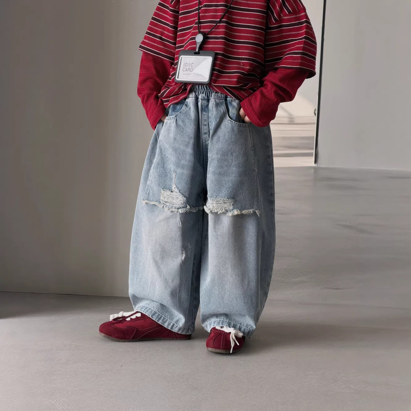 2026春季新款韩版男女童牛仔裤洋气宽松破洞阔腿裤假两件直筒长裤