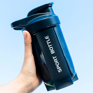 代餐奶昔搅拌杯便携大容量水杯摇摇杯室内运动健身杯子蛋白摇粉杯