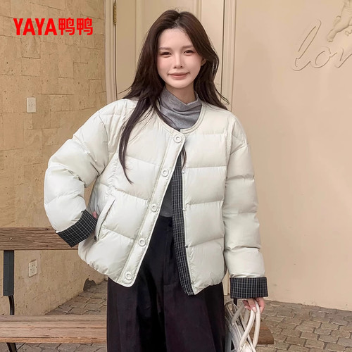 YAYA鸭鸭羽绒服女2025年冬季新款短款圆领格子拼接宽松保暖外套