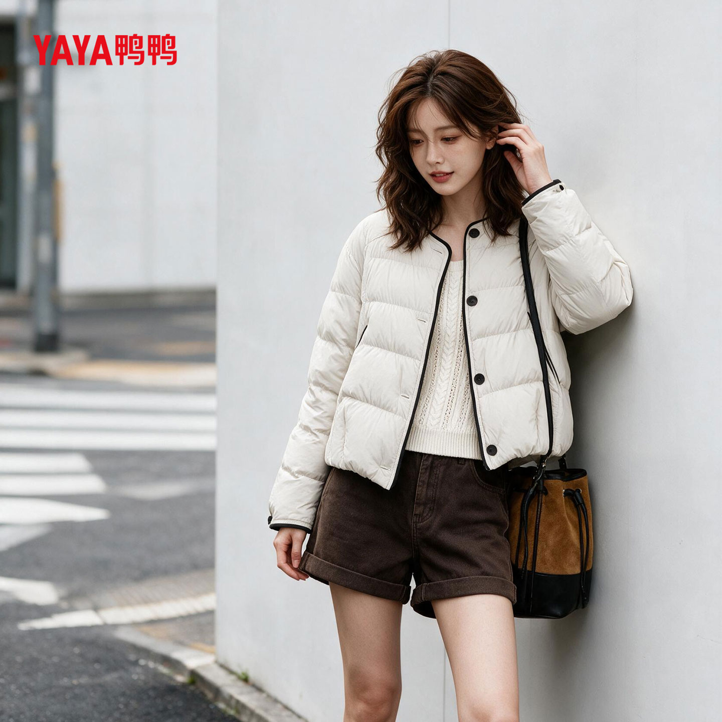 YAYA鸭鸭26新款女士新款冬季羽绒服轻薄宽松休闲短款百搭防寒外套