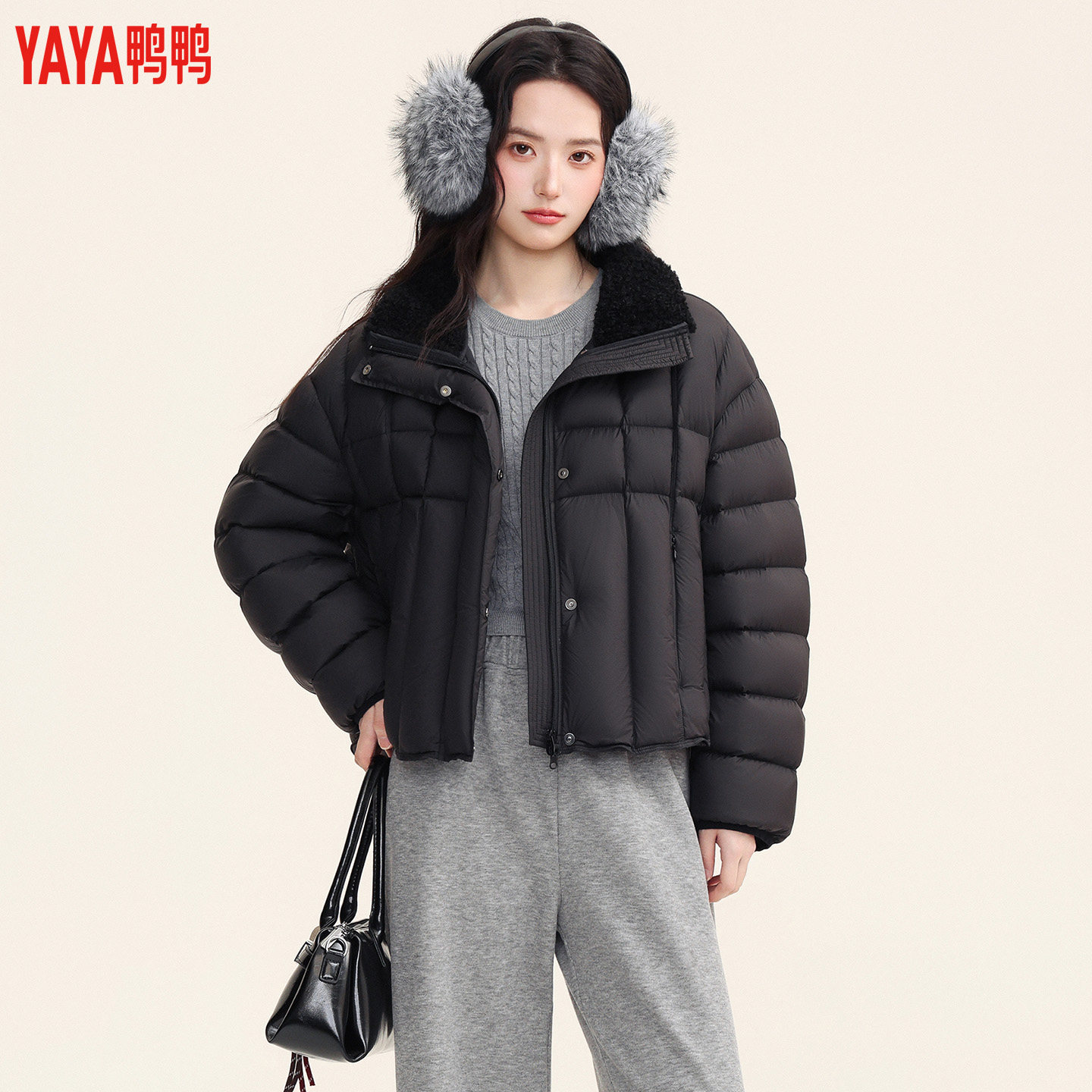 YAYA鸭鸭羽绒服2026冬装新款女士百搭时尚羊羔毛休闲短款保暖外套